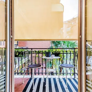 https://elegance-stpeter-house.it-romehotels.com